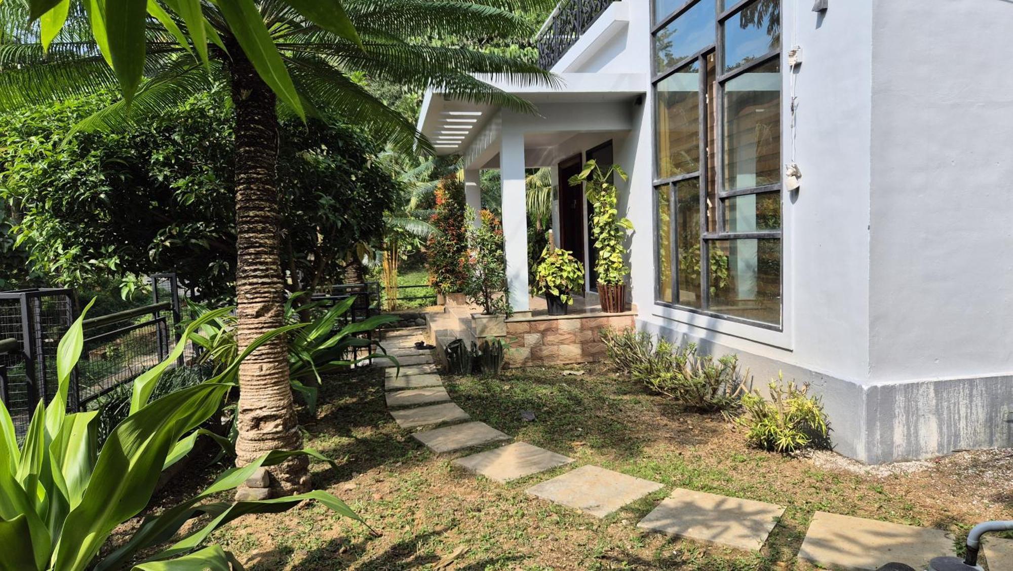 Orchid Villa Pinangode Zewnętrze zdjęcie